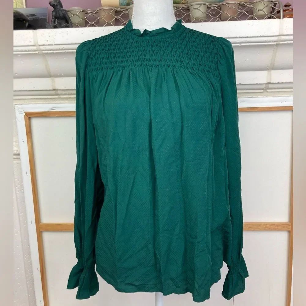 A New Day NWT Ruffled neck pretty sleeves Blouse Smocked Detail Cottagecore